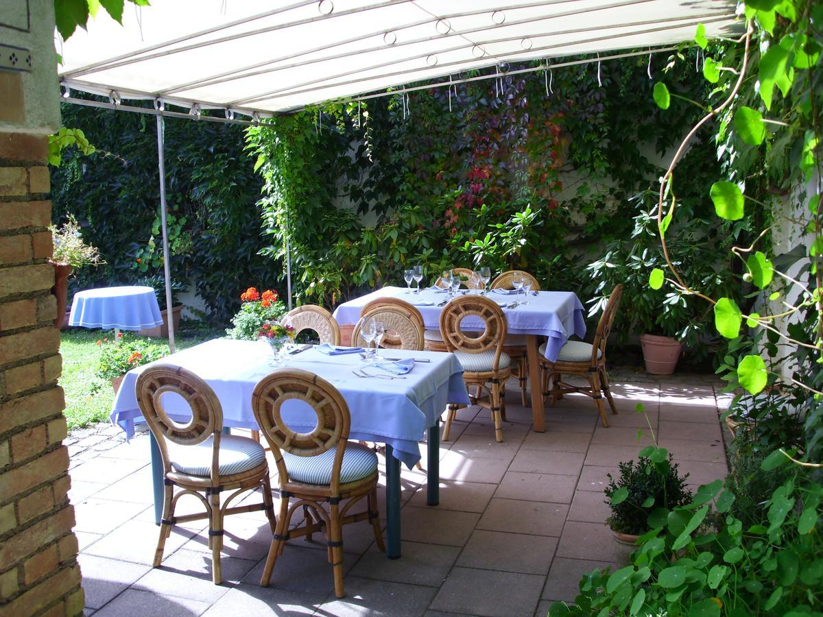 Landhotel Gut Greifhof Heiligenborn Esterno foto
