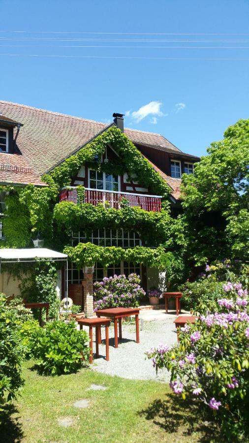 Landhotel Gut Greifhof Heiligenborn Esterno foto